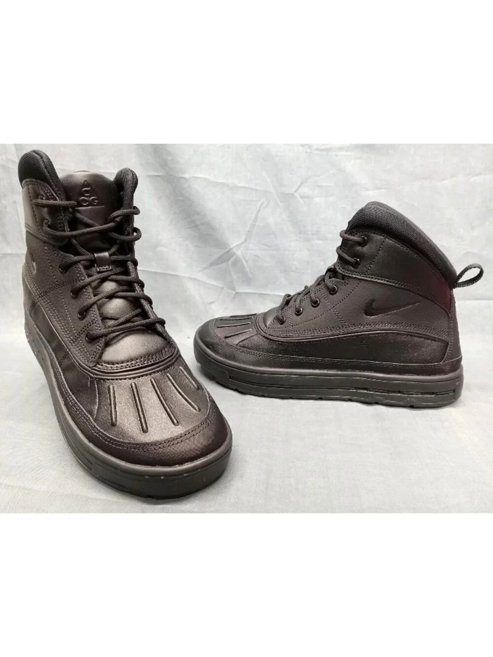 Nike Woodside 2 High (GS) Boots Leather ACG Triple Black Boys Size 7 NEW NO BOX!